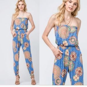 ❣️Host Pick❣️Summer Must Have 👉Medallion Strapless Cool Blue Halter Jumpsuit